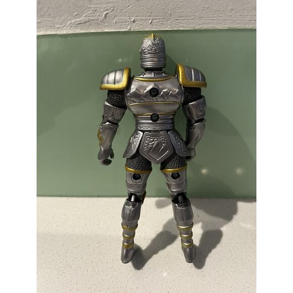 Bandai 1998 Mystic Knights of Tir-Na-Nog Angus Action Figure *Loose - Picture 2 of 3